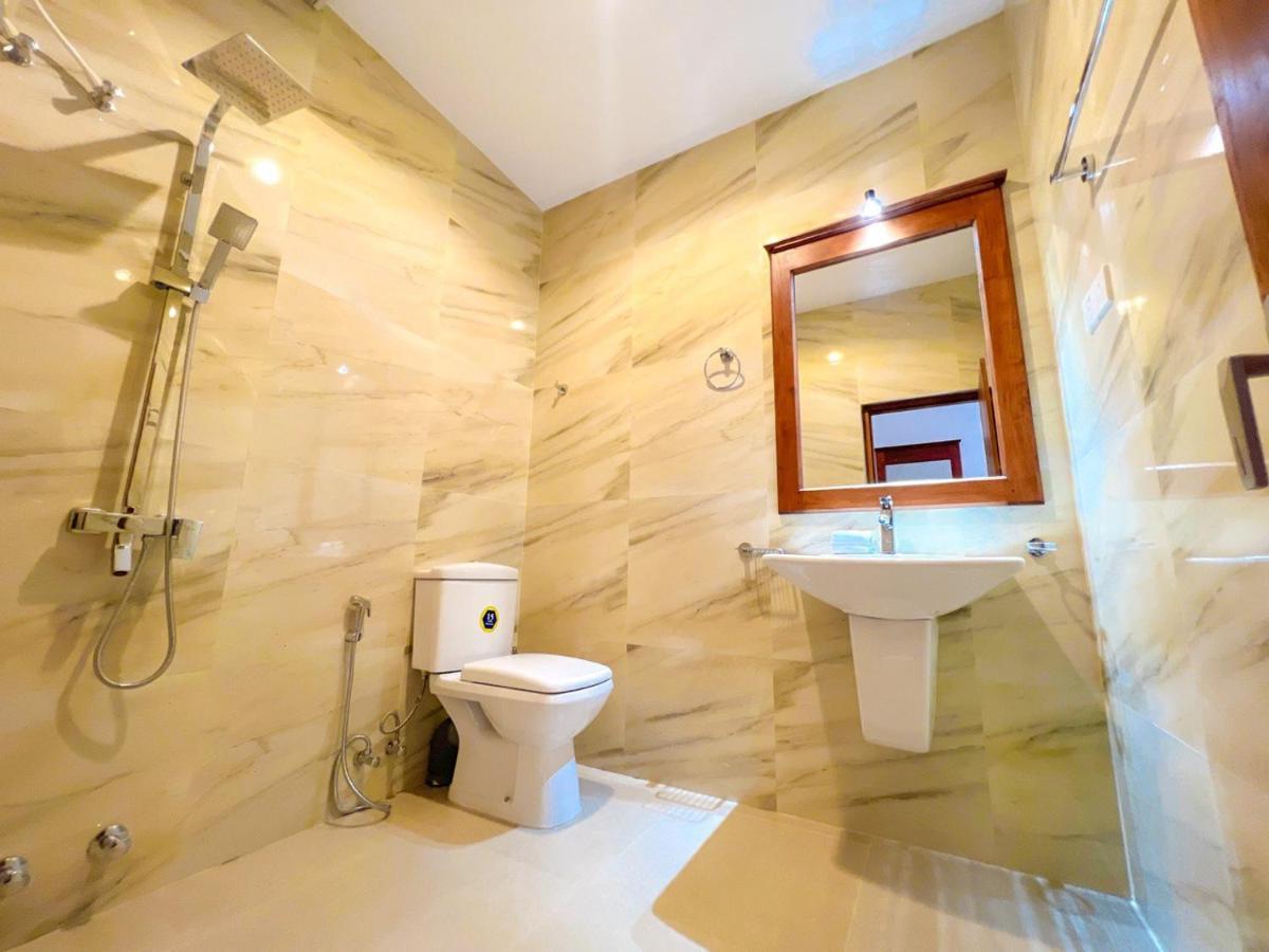Top Rich Hotel Nuwara Eliya Bagian luar foto