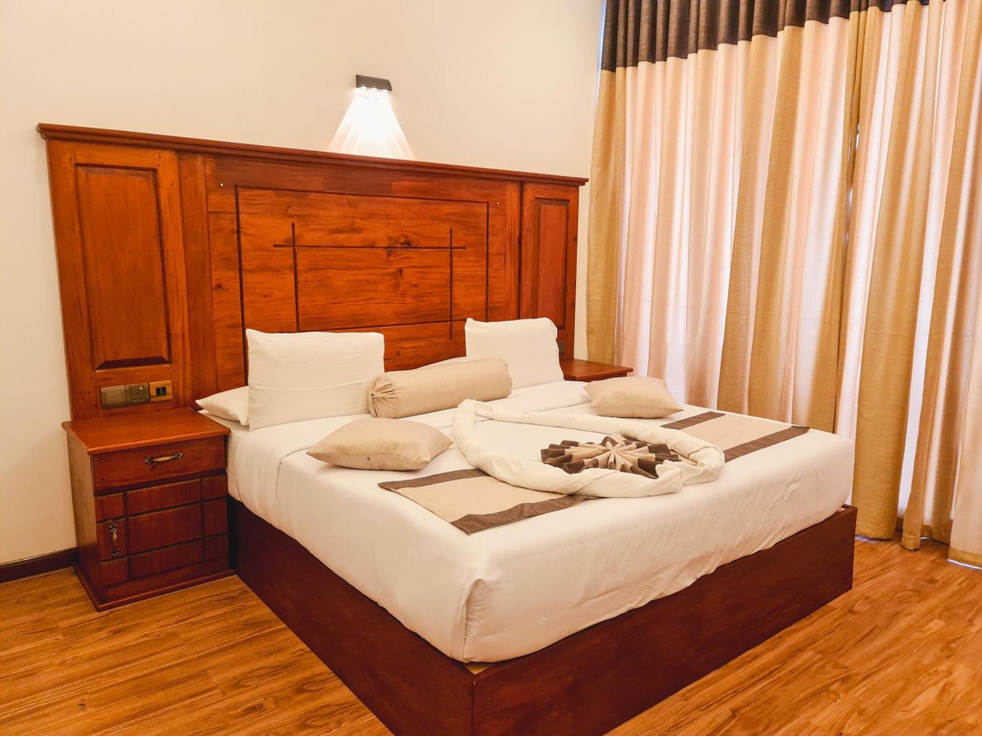 Top Rich Hotel Nuwara Eliya Bagian luar foto